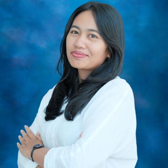 4 Ms. Ayu