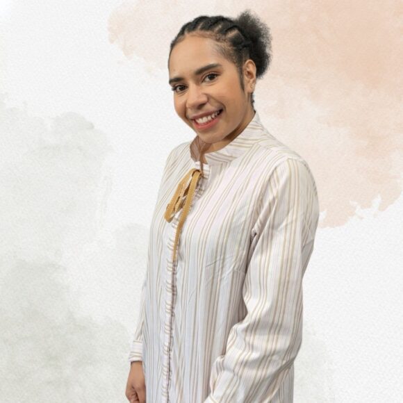 Aliana Kenelak, S.Pd.