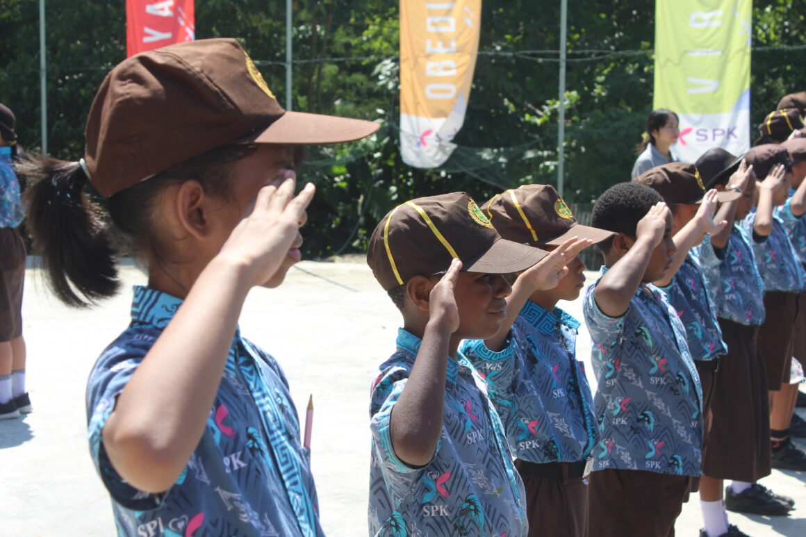 IMG_0876 Melatih Dasar Kepemimpinan dan Kerja Sama Siswa